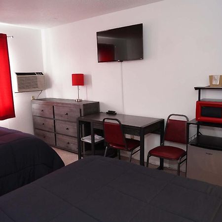 Model Towne Inn Motel Gwinn ภายนอก รูปภาพ