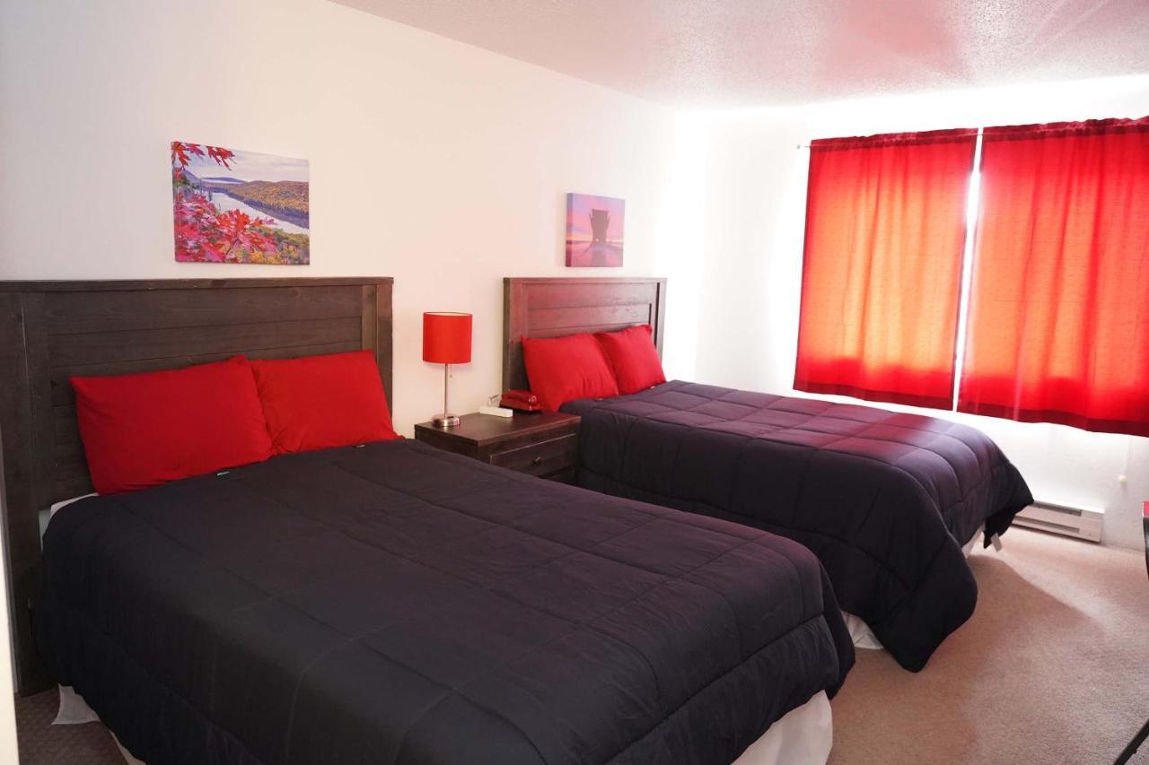 Model Towne Inn Motel Gwinn ภายนอก รูปภาพ